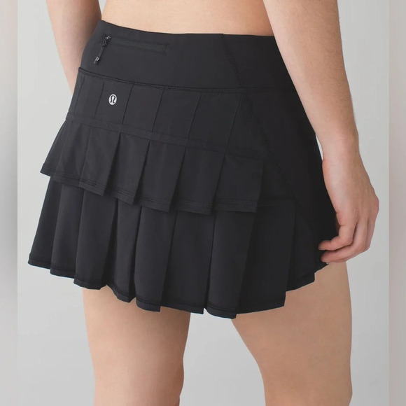 lululemon athletica Dresses & Skirts - Lululemon Run Pace Setter Skirt 10